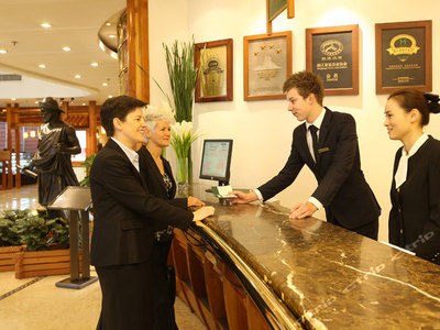 杭州馬可波羅假日酒店 平海路38號(hào)的舒適港灣